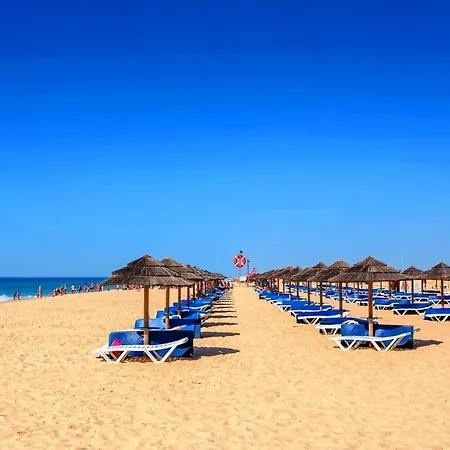 Stunning Townhouse With Pool In Centre Ferienhaus *