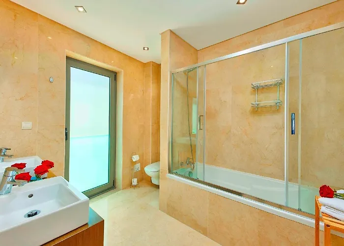 Stunning Townhouse With Pool In Centre Holiday home Tavira